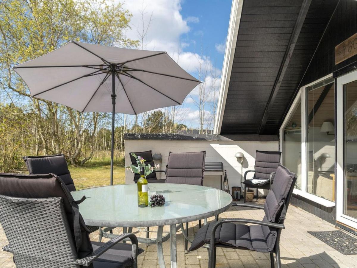 Holiday Home Arnfin - 160M From The Sea In Lolland- Falster And Mon By Interhome Rødby Exterior foto